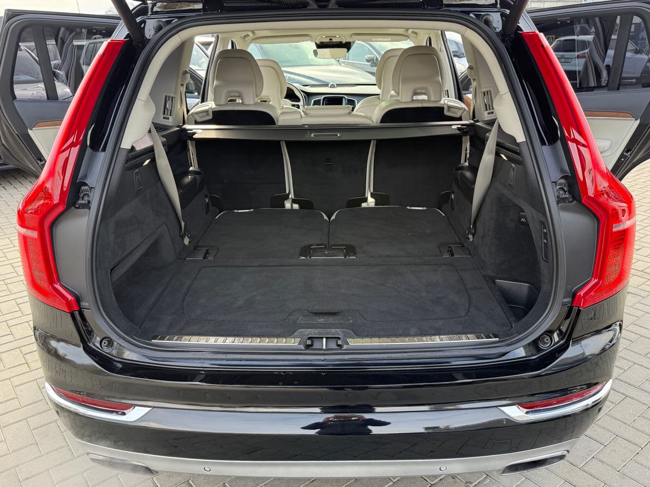 Volvo XC 90 2018 — Миниатюра 28