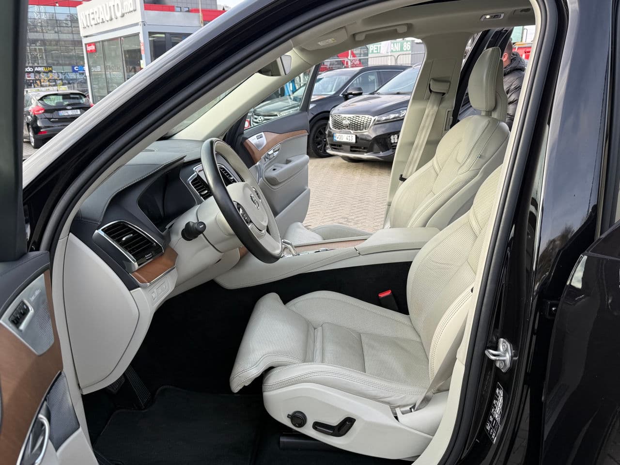 Volvo XC 90 2018 — Миниатюра 5