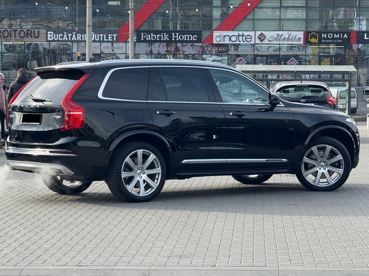 Volvo XC 90 2018 — Миниатюра 3