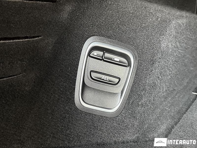 Renault Grand Scenic 2018 — Миниатюра 26