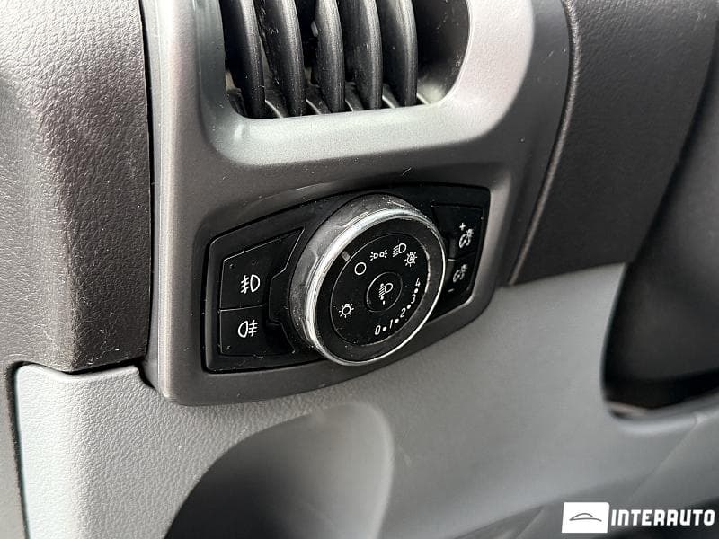 Ford Transit 2017 — Миниатюра 11