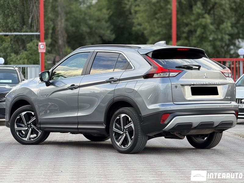 Mitsubishi Eclipse Cross 2022 — Миниатюра 3