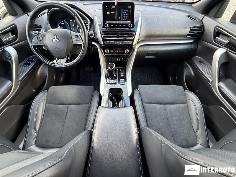 Mitsubishi Eclipse Cross 2022 — Миниатюра 9