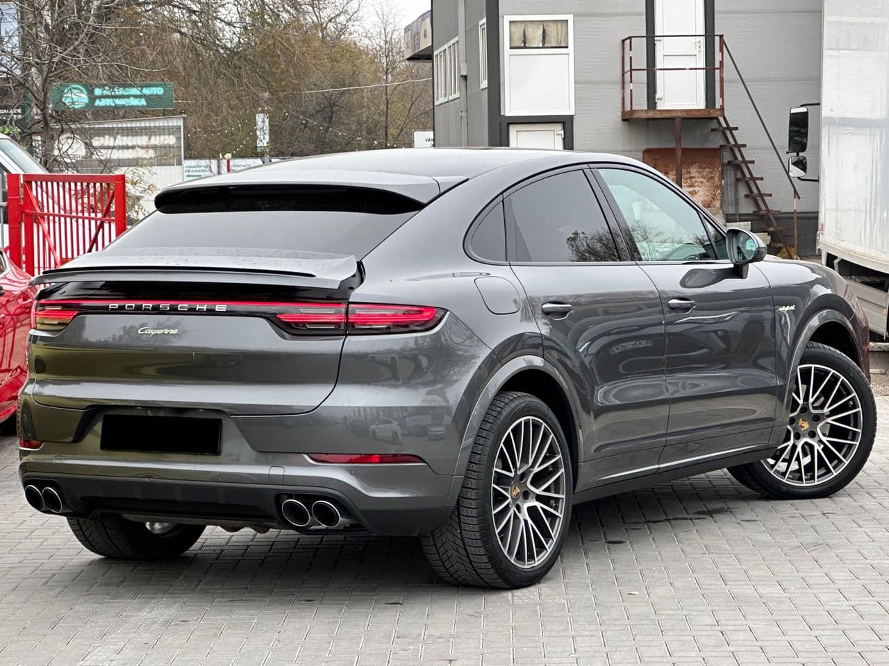 Porsche Cayenne E-Hybrid Coupe 2021 — Миниатюра 3