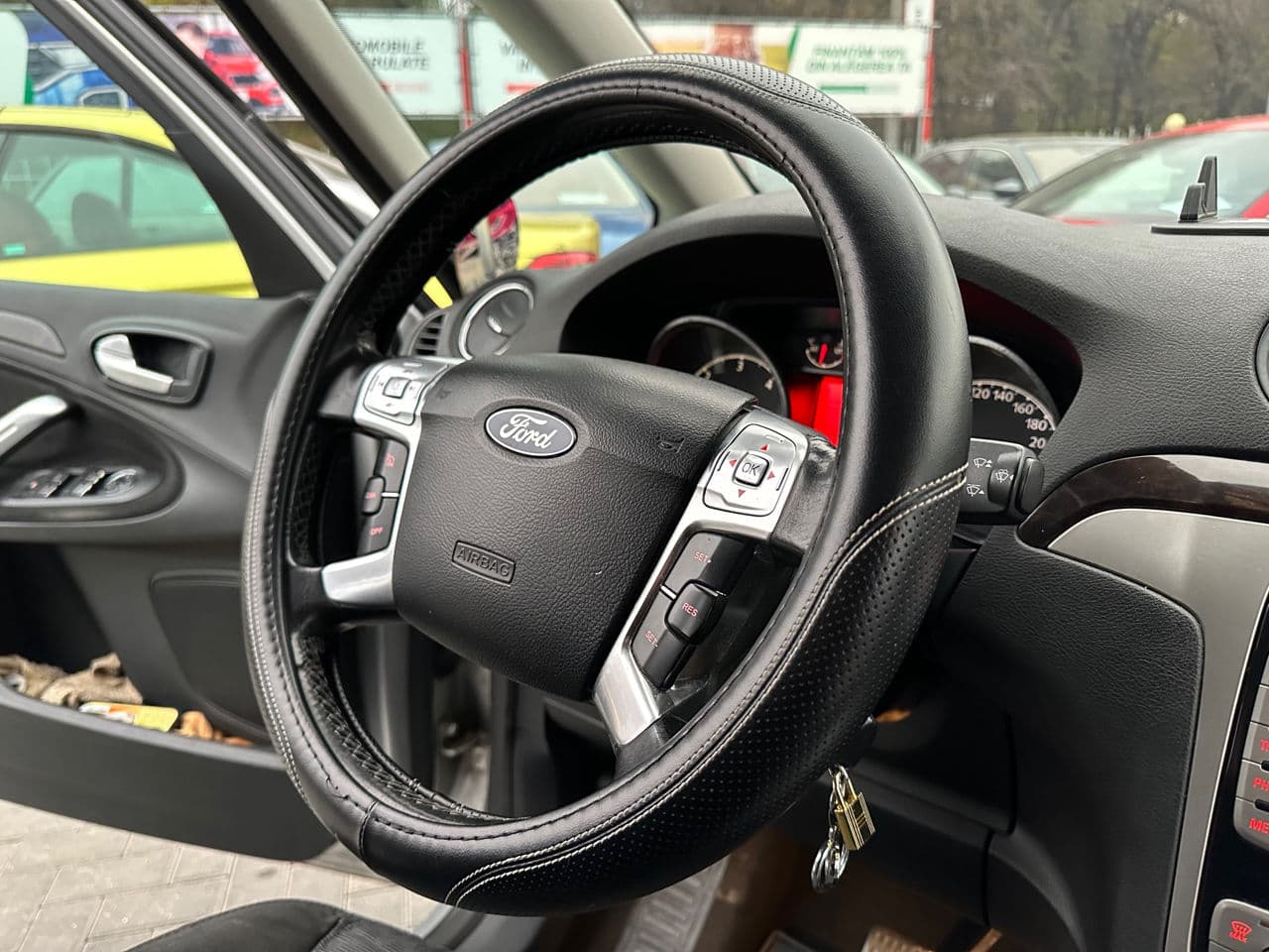 Ford Galaxy 2008 — Миниатюра 10