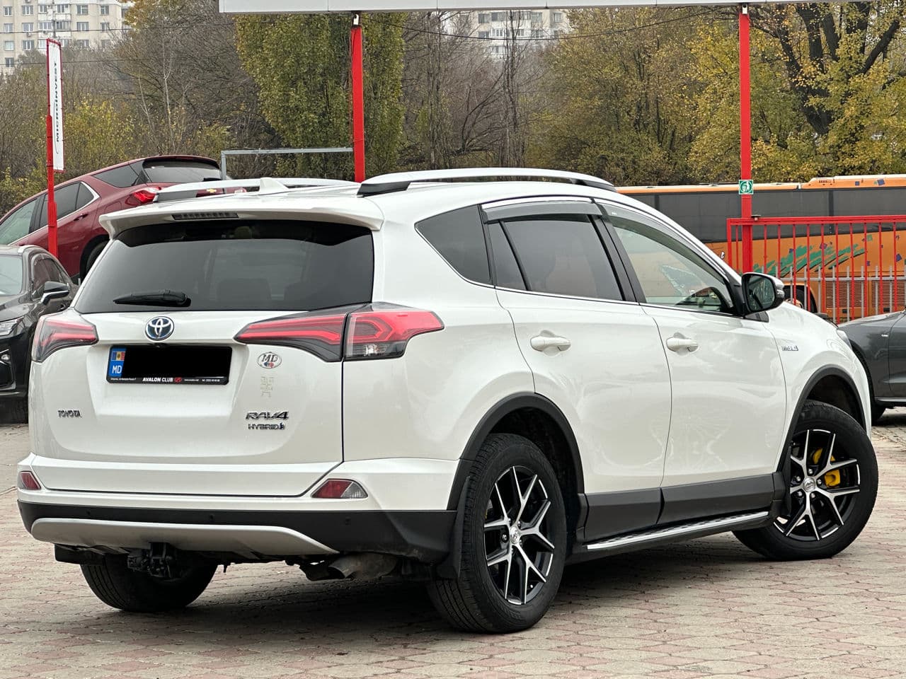 Toyota Rav-4 2016 — Миниатюра 3