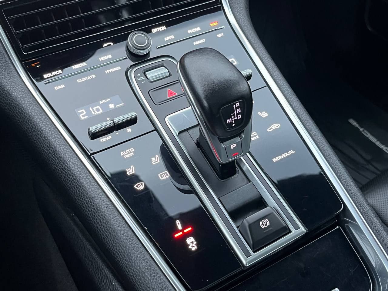 Porsche Panamera 4 2017 — Миниатюра 15