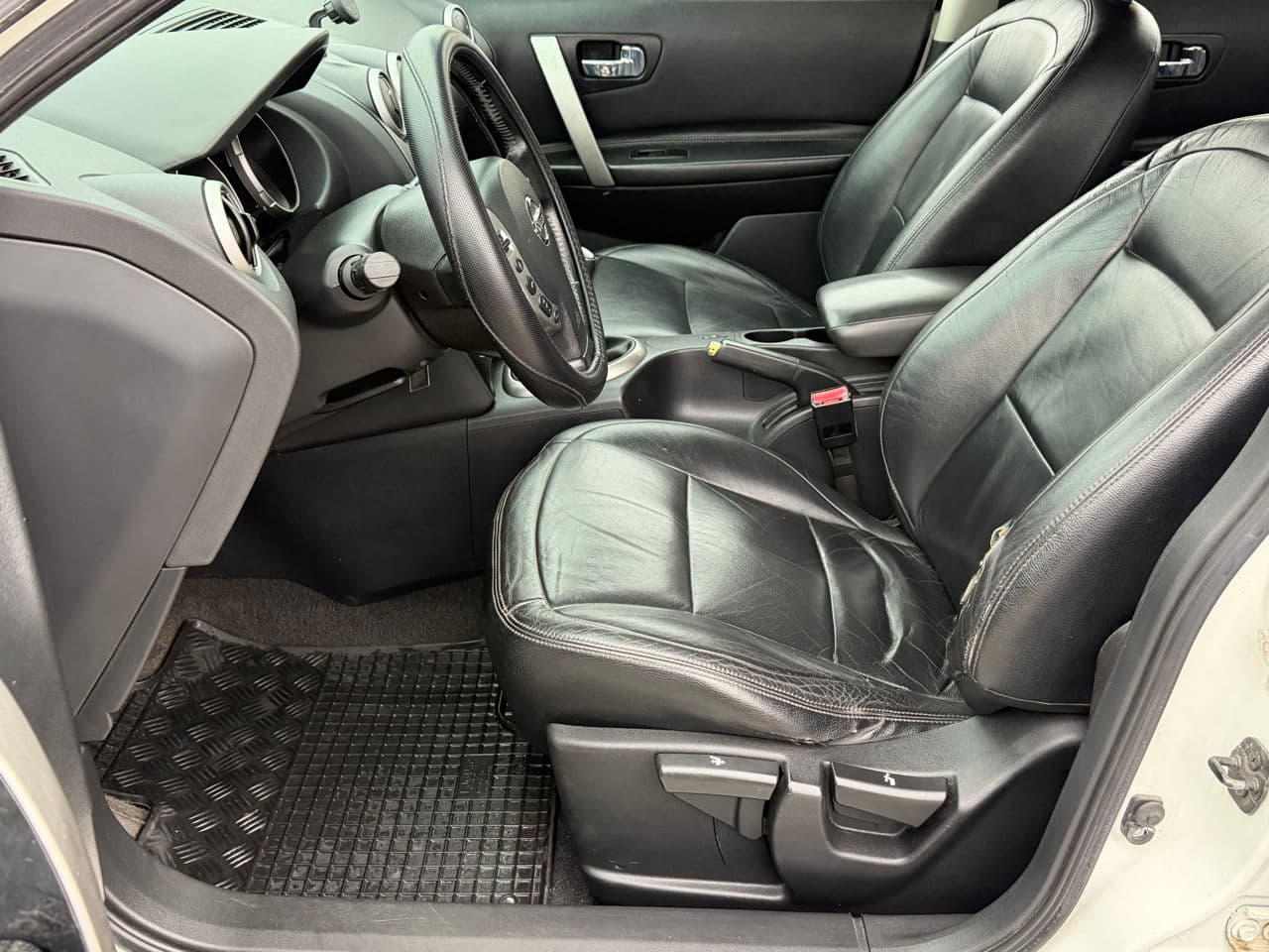Nissan Qashqai 2009 — Миниатюра 7