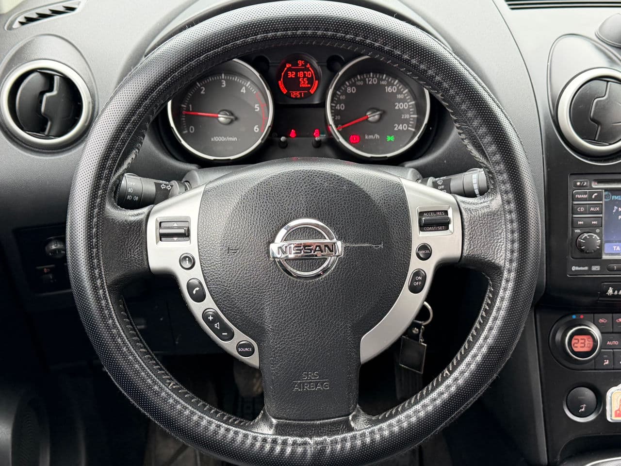 Nissan Qashqai 2009 — Миниатюра 10