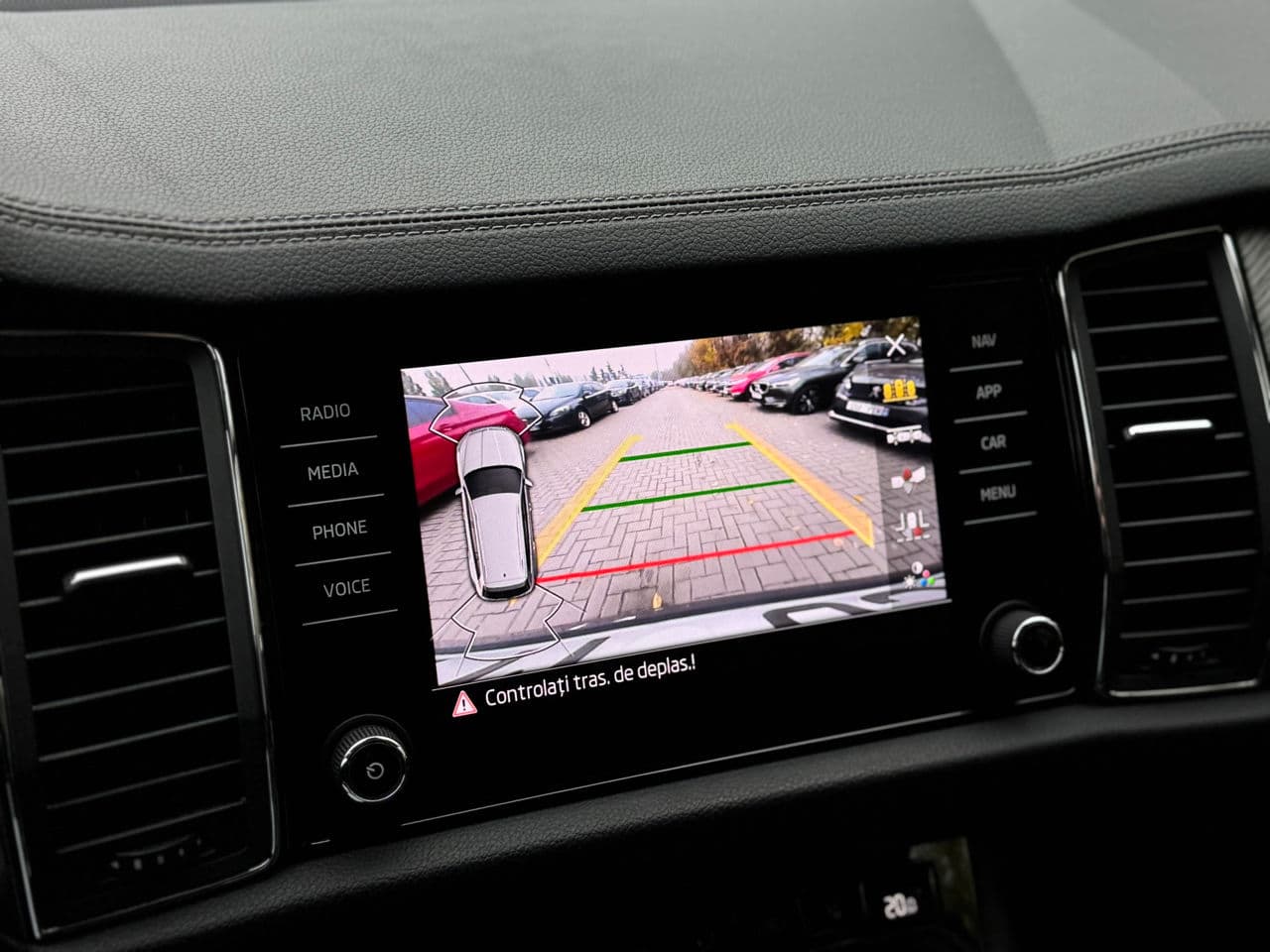 Skoda Kodiaq 2023 — Миниатюра 15