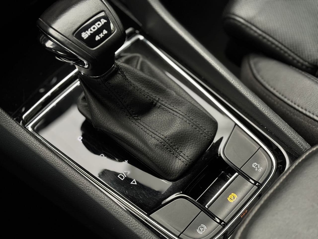 Skoda Kodiaq 2023 — Миниатюра 17