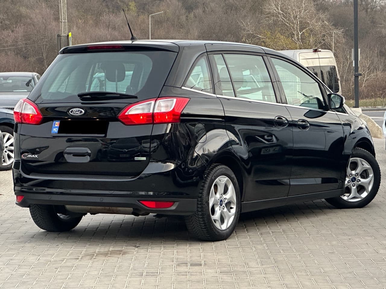 Ford Grand C-MAX 2015 — Миниатюра 3