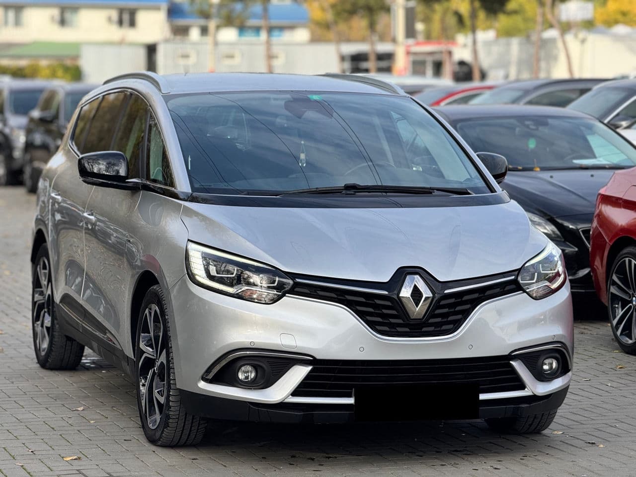 Renault Grand Scenic 2017 — Миниатюра 3