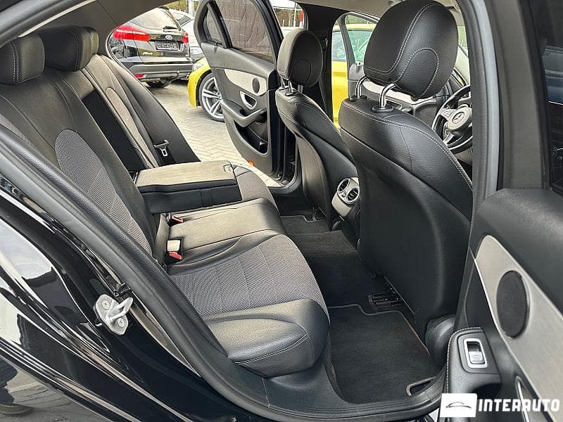 Mercedes C 220 2017 — Миниатюра 16