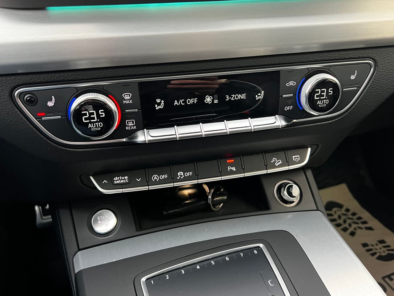 Audi Q5 2017 — Миниатюра 17