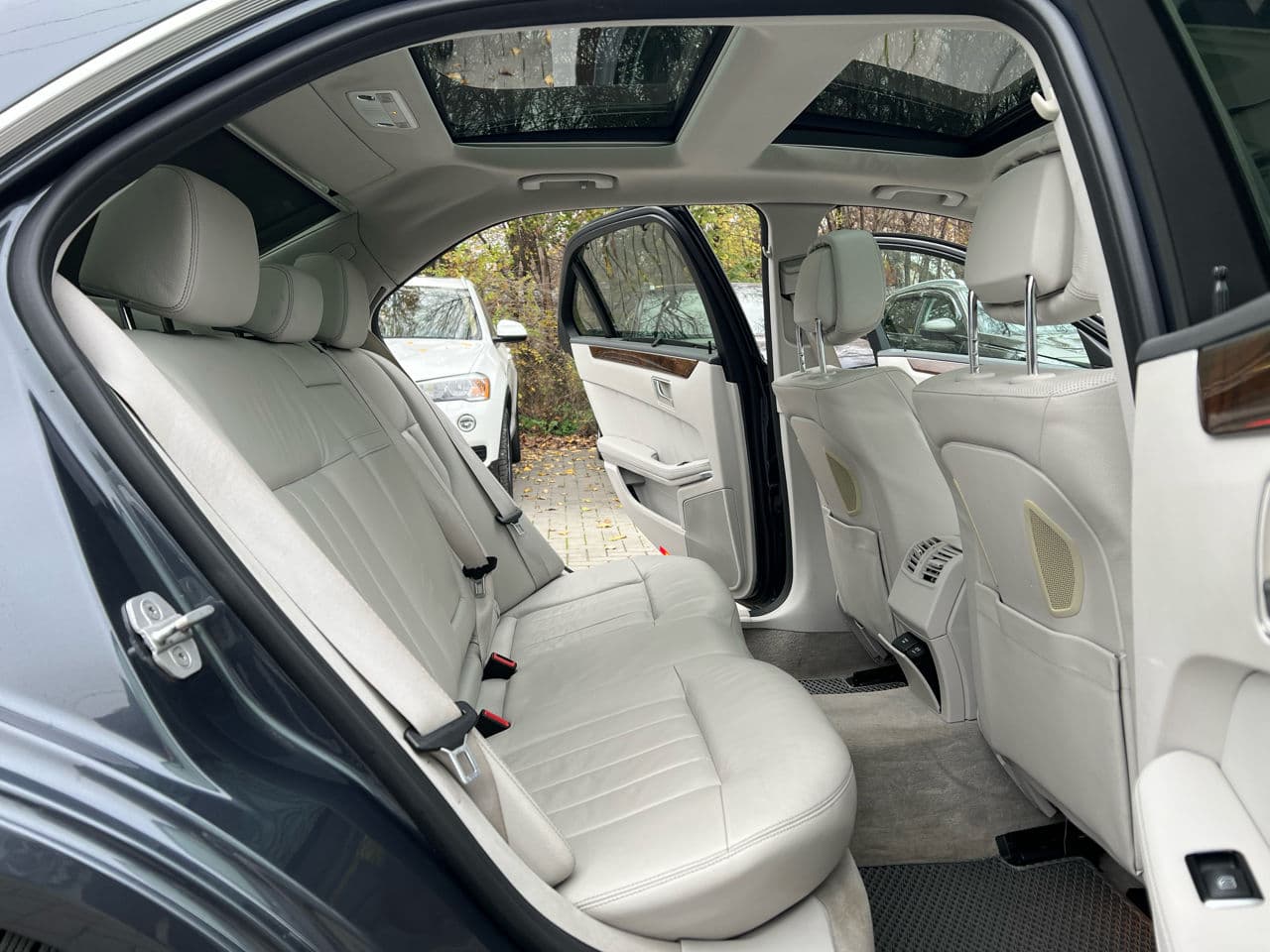 Mercedes E 250 2015 — Миниатюра 22