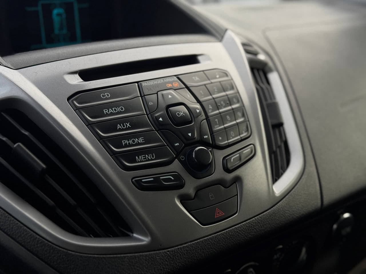 Ford Transit 2015 — Миниатюра 10