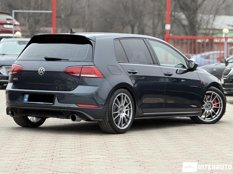 Volkswagen Golf GTI 2020 — Миниатюра 3