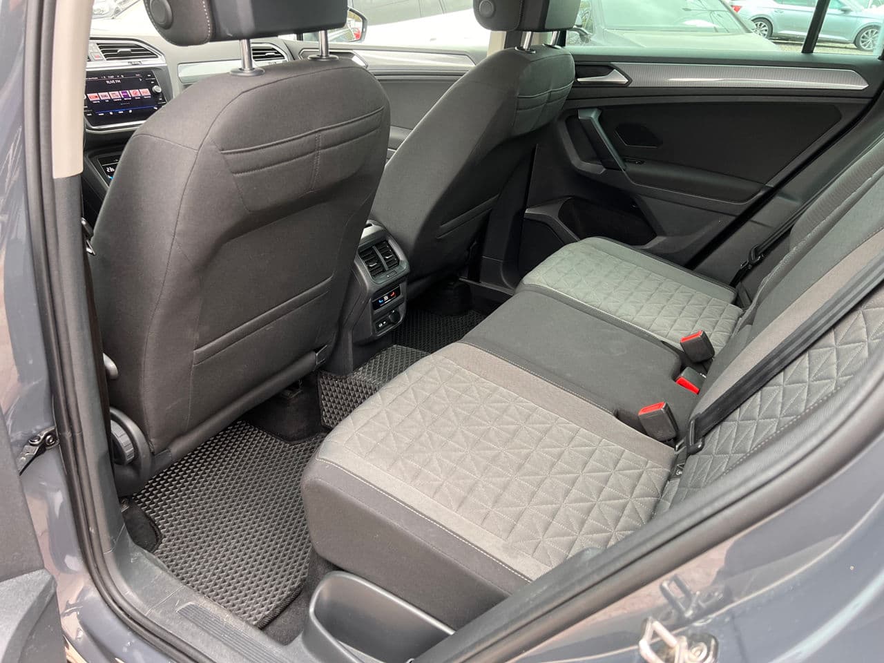 Volkswagen Tiguan 2022 — Миниатюра 20