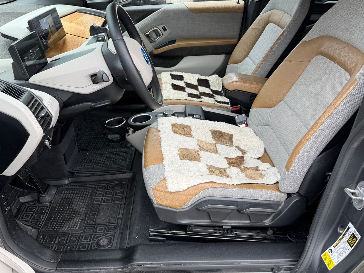 BMW i3 2017 — Миниатюра 7