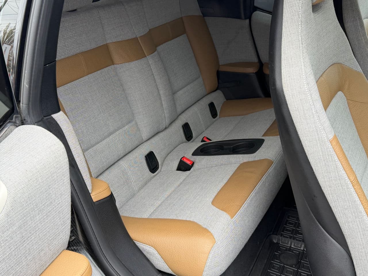 BMW i3 2017 — Миниатюра 16