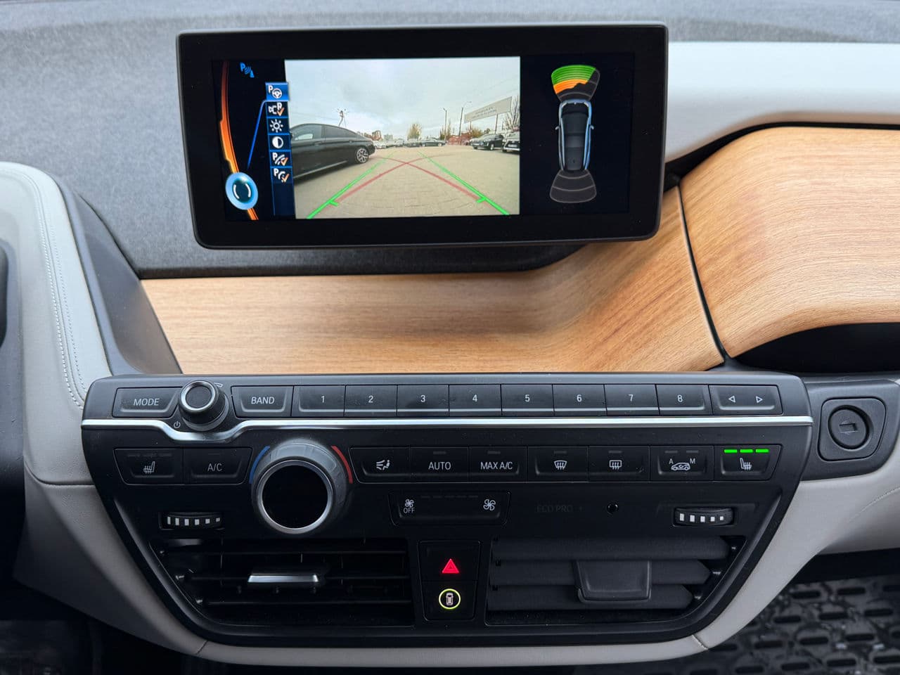 BMW i3 2017 — Миниатюра 11