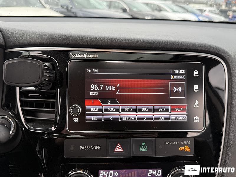 Mitsubishi Outlander 2018 — Миниатюра 9