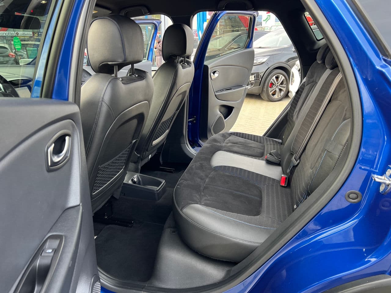 Renault Captur 2018 — Миниатюра 13