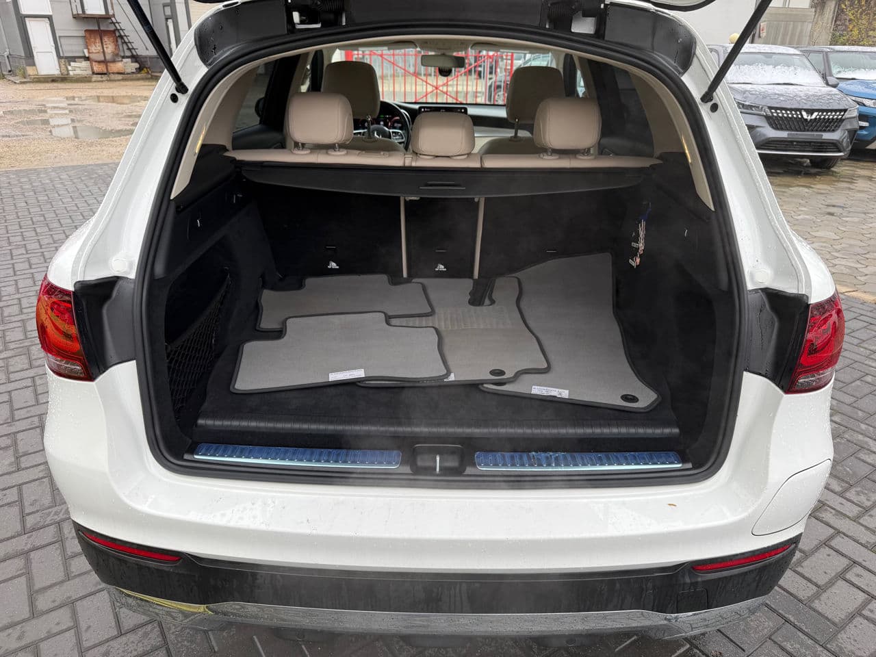 Mercedes GLC 350e 2019 — Миниатюра 18