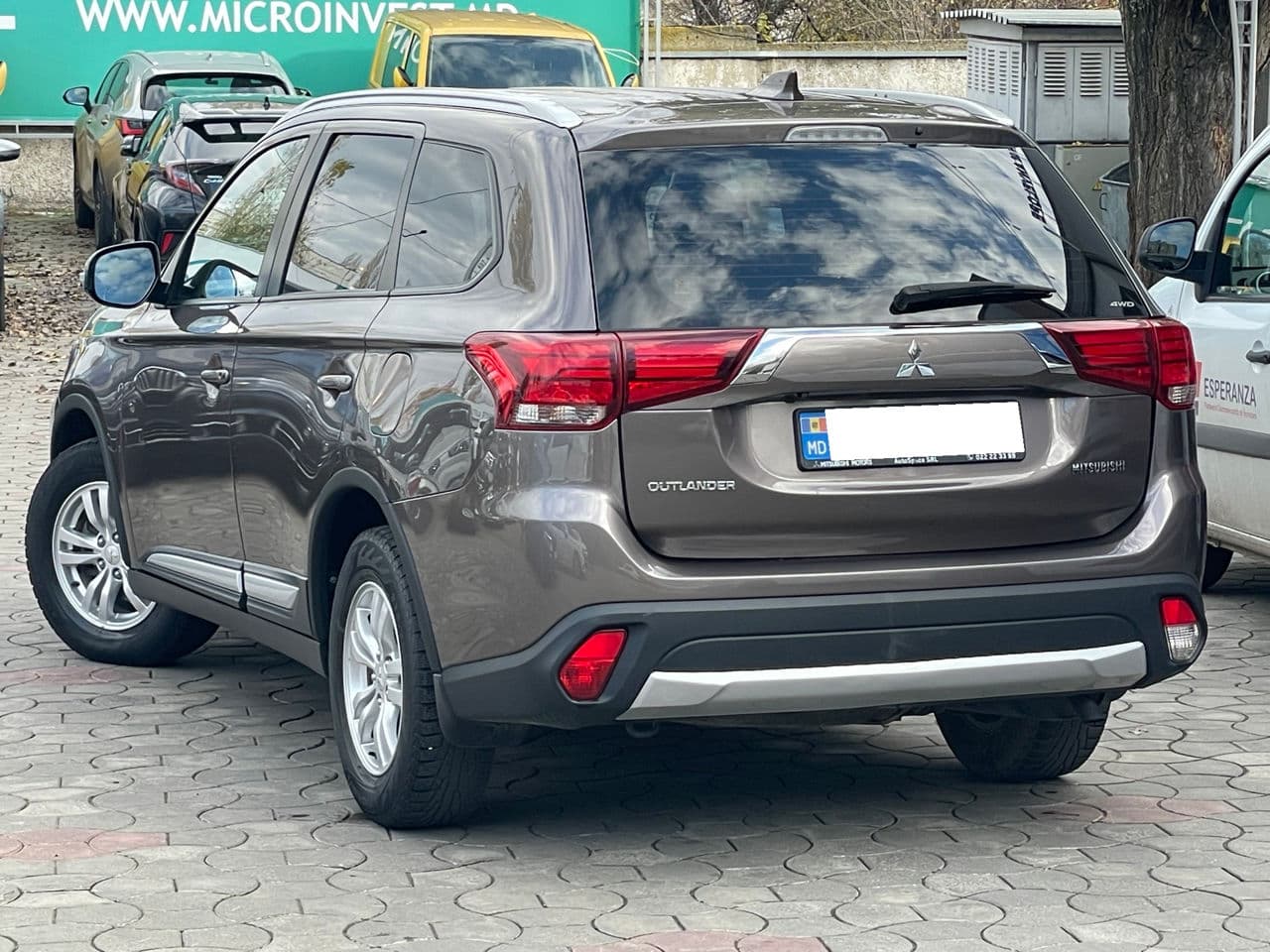 Mitsubishi Outlander 2017 — Миниатюра 4
