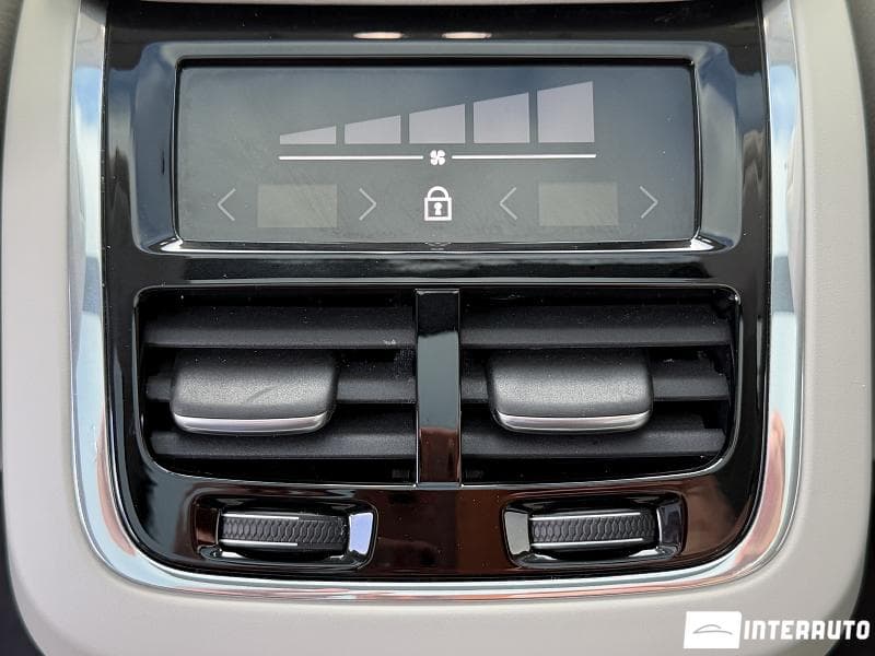 Volvo XC 60 2024 — Миниатюра 20
