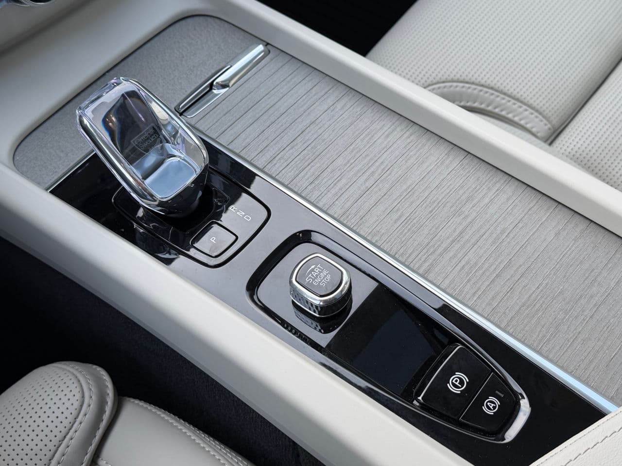 Volvo XC 60 2024 — Миниатюра 15