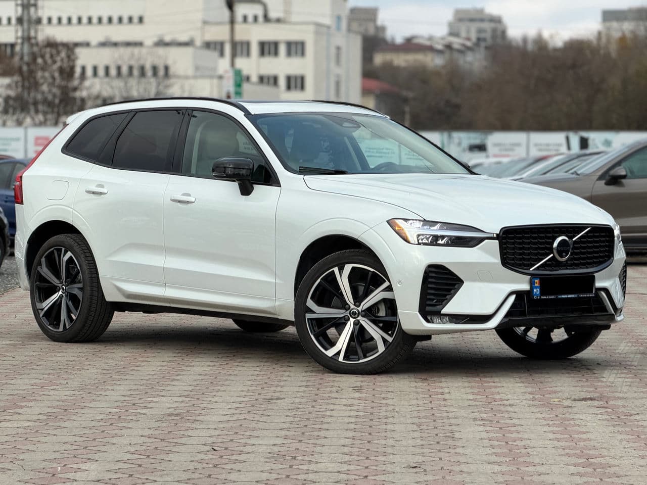 Volvo XC 60 2024 — Миниатюра 4