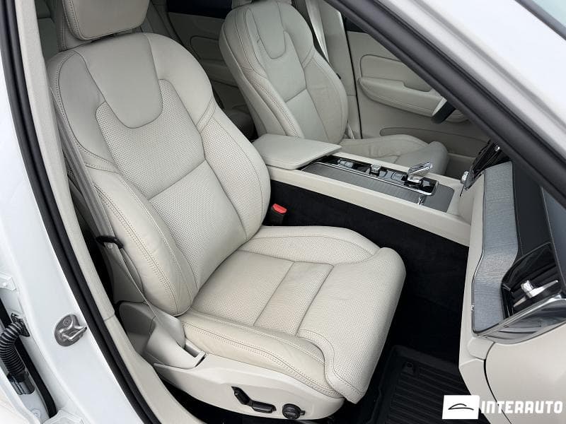 Volvo XC 60 2024 — Миниатюра 17