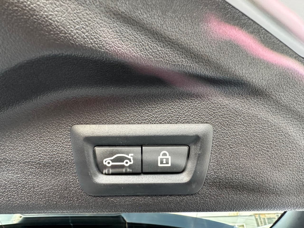 2021 BMW X5 4.5e — Miniatură 21