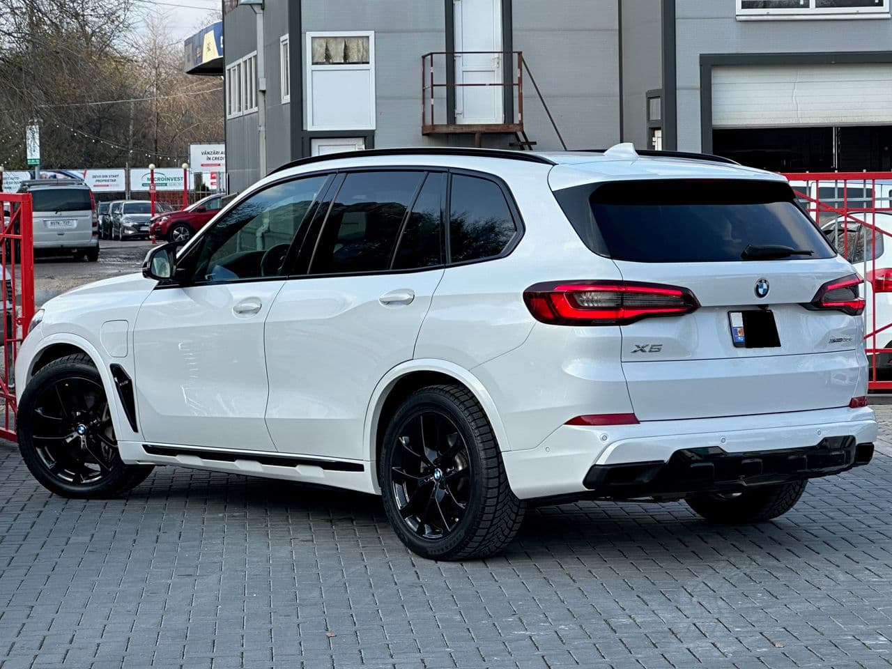 2021 BMW X5 4.5e — Miniatură 4