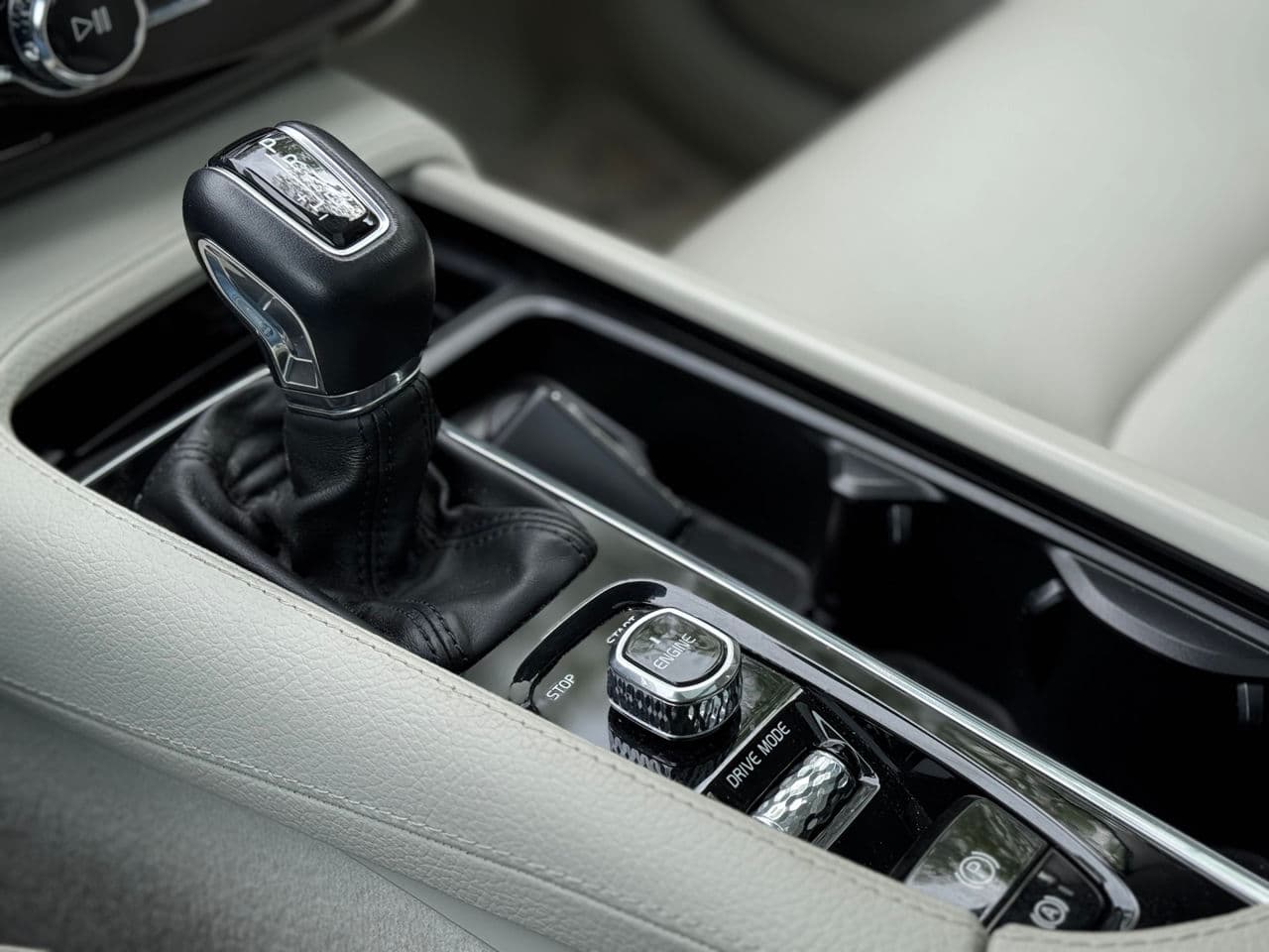 Volvo XC 90 2016 — Миниатюра 18