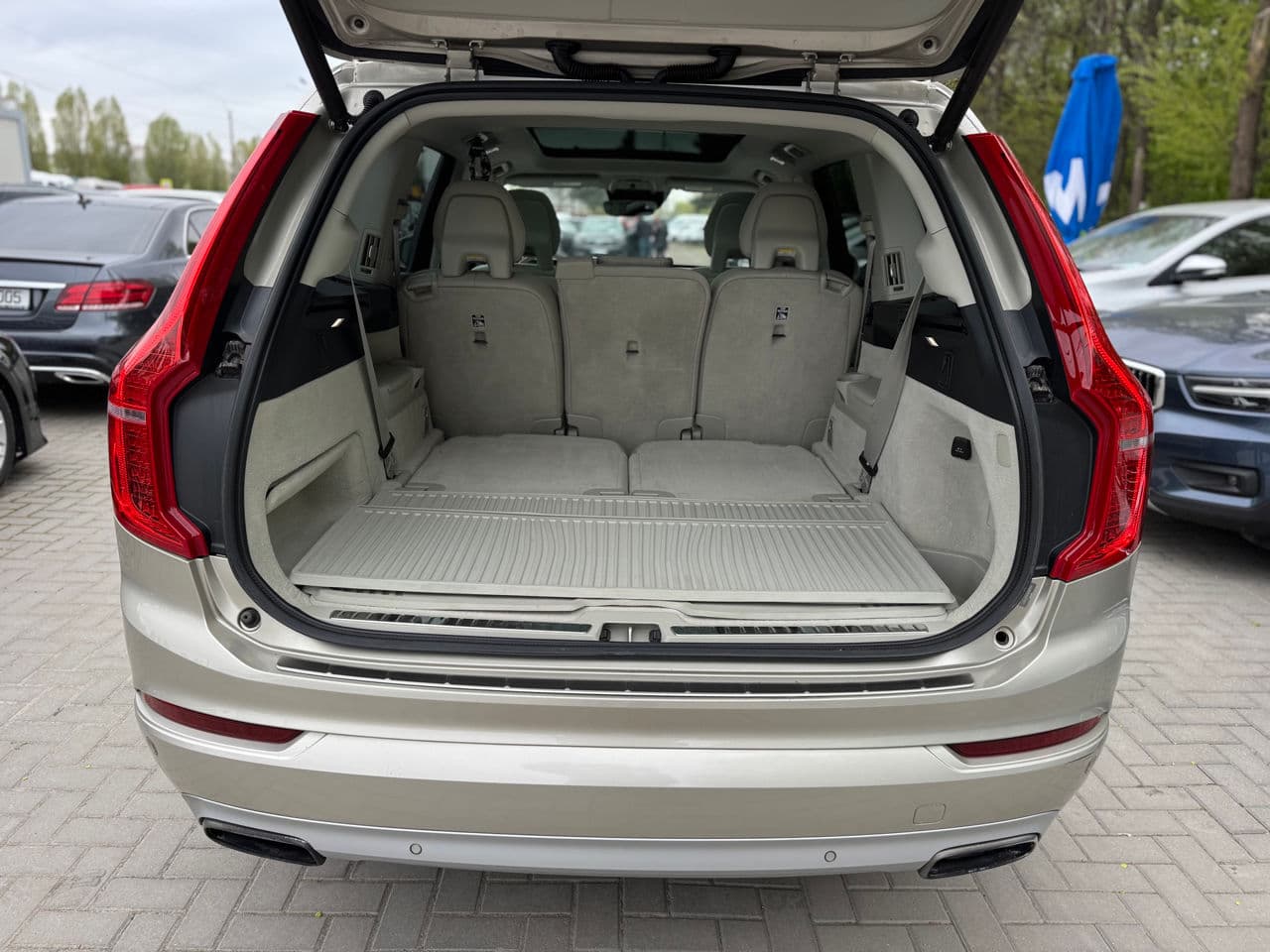 Volvo XC 90 2016 — Миниатюра 5