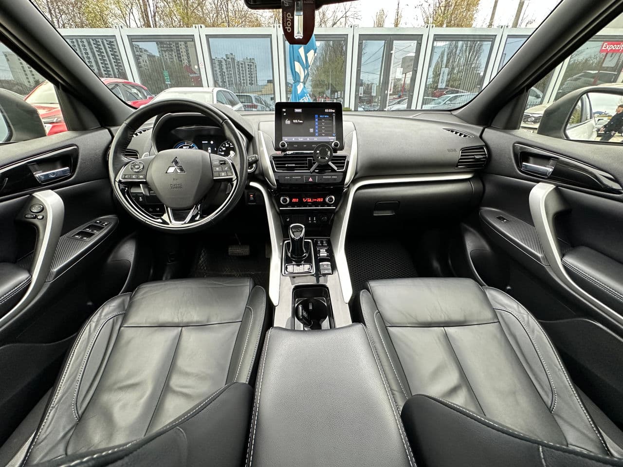 Mitsubishi Eclipse Cross 2022 — Миниатюра 8