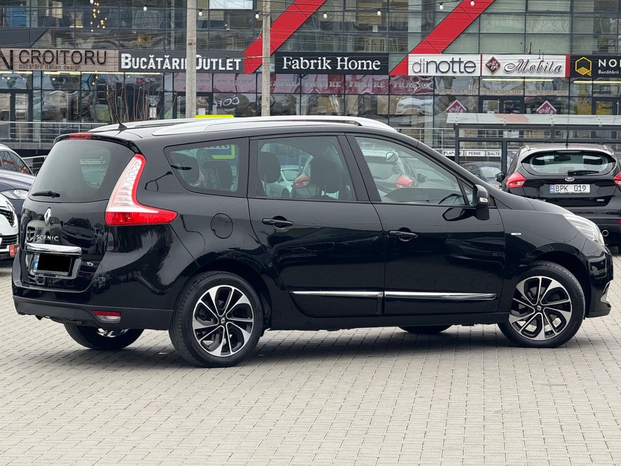 Renault Grand Scenic 2015 — Миниатюра 3