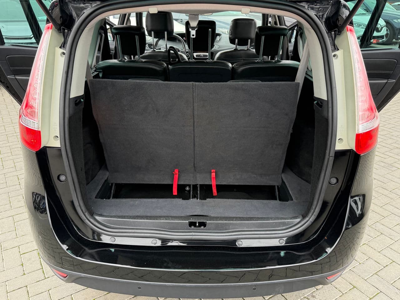 Renault Grand Scenic 2015 — Миниатюра 21