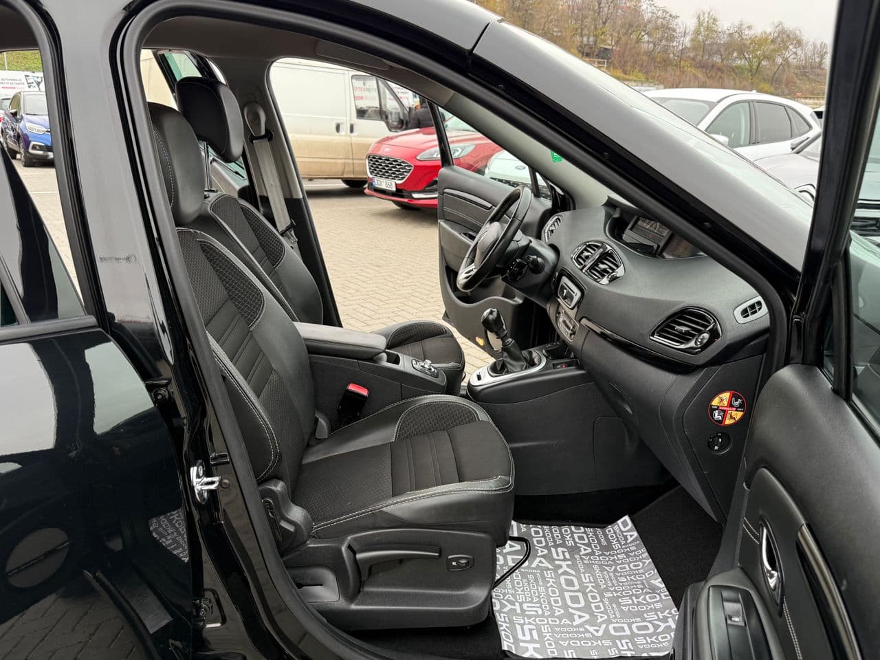 Renault Grand Scenic 2015 — Миниатюра 14