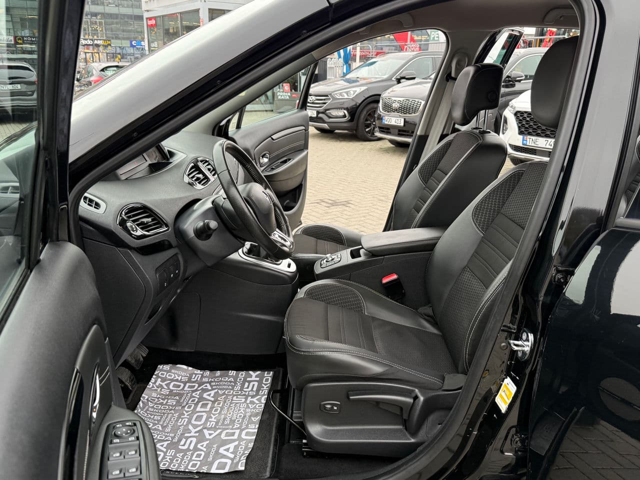 Renault Grand Scenic 2015 — Миниатюра 5