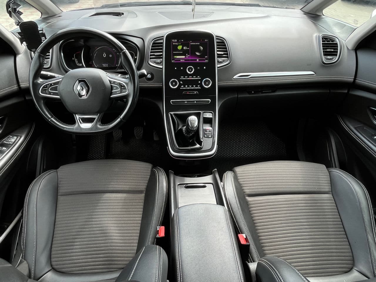 Renault Grand Scenic 2017 — Миниатюра 8