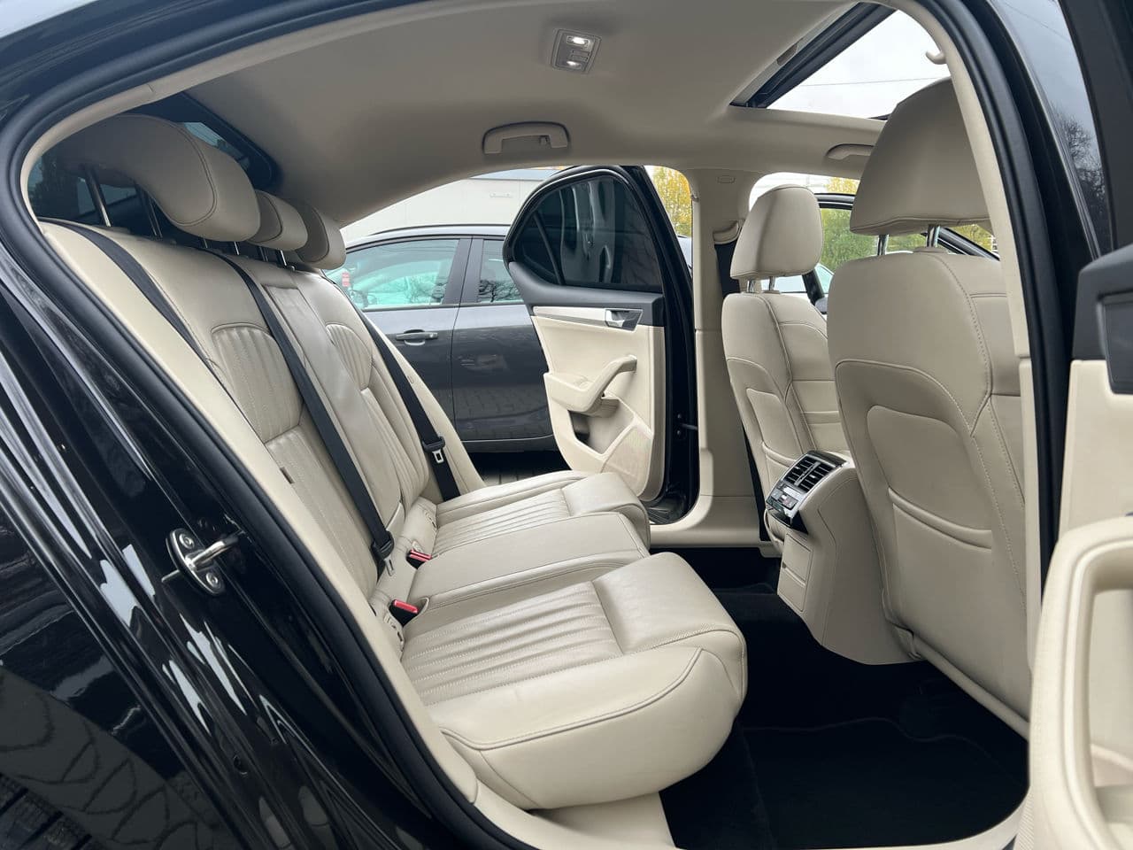 Skoda Superb 2020 — Миниатюра 21
