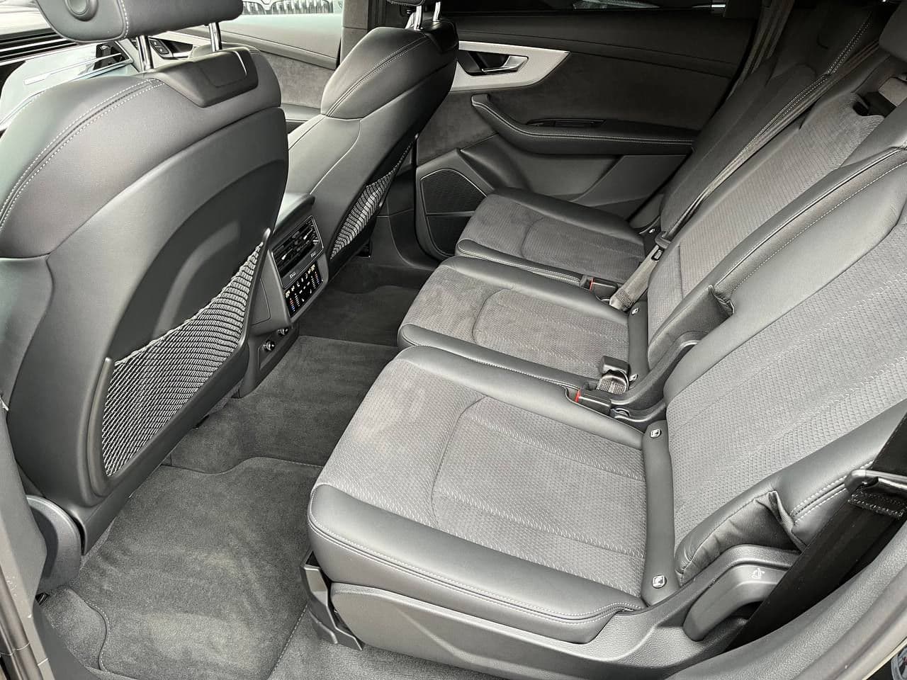 Audi Q7 2024 — Миниатюра 22