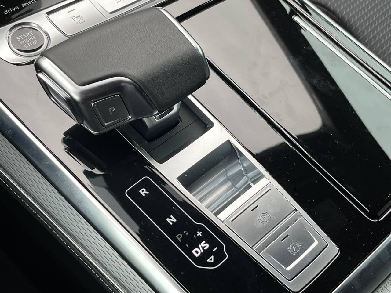 Audi Q7 2024 — Миниатюра 17