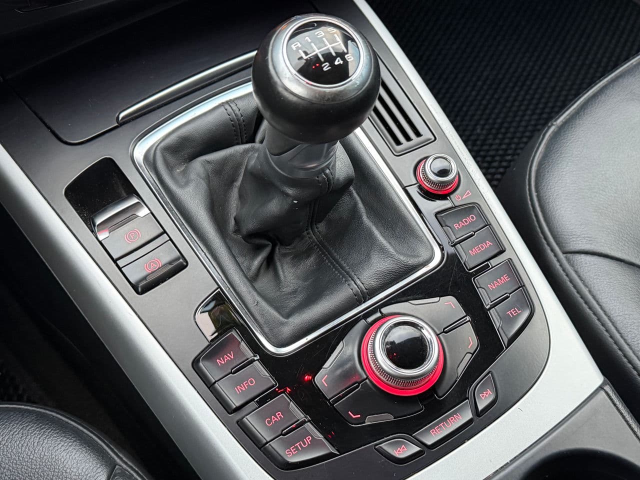 Audi A4 2015 — Миниатюра 16