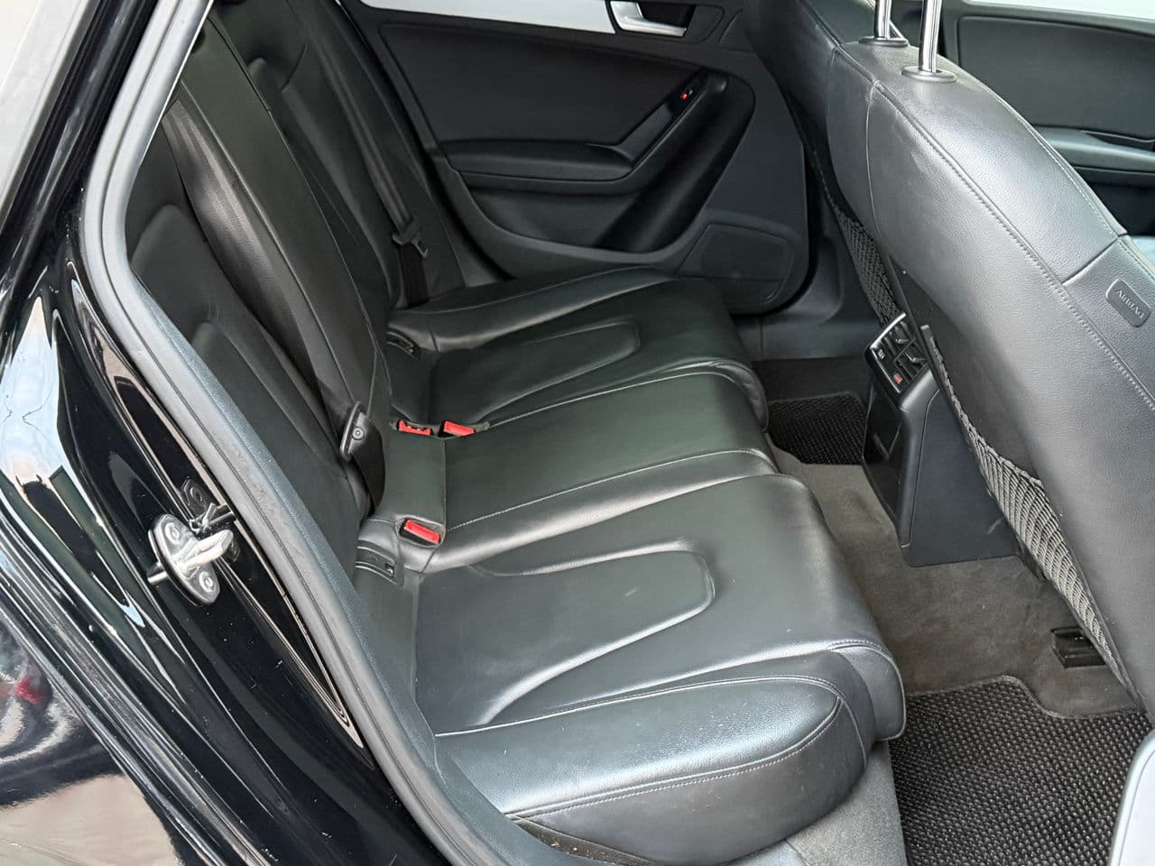 Audi A4 2015 — Миниатюра 19