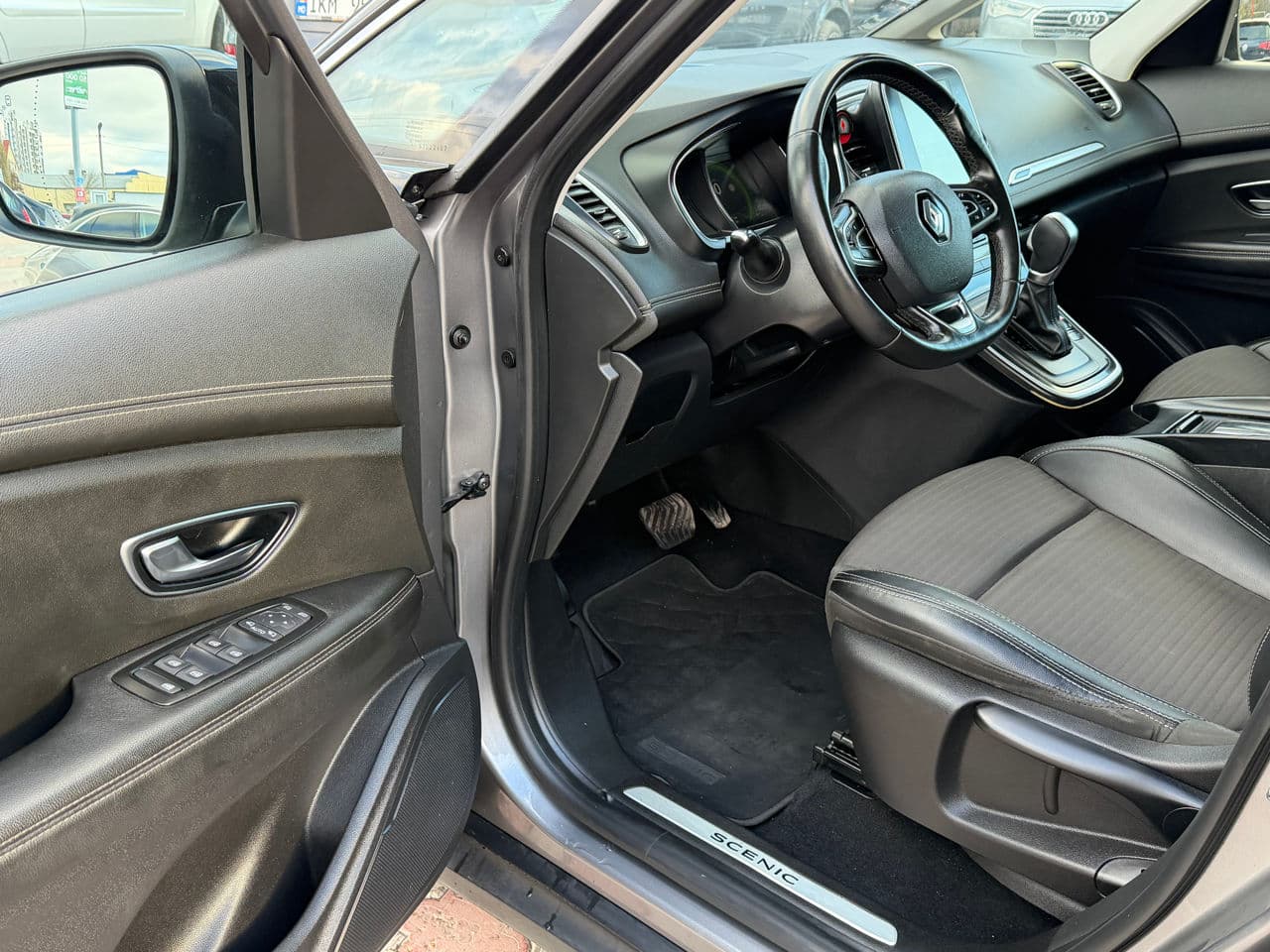 Renault Grand Scenic 2016 — Миниатюра 6